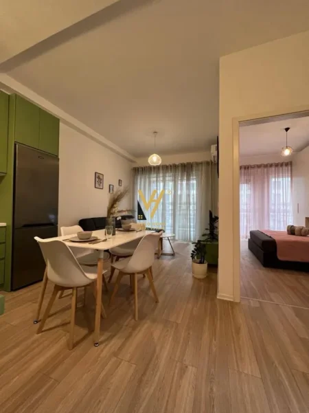 Tirane, jepet me qera apartament 2+1+Ballkon Kati 3, 87 m² 700 € (21 DHJETORI)
