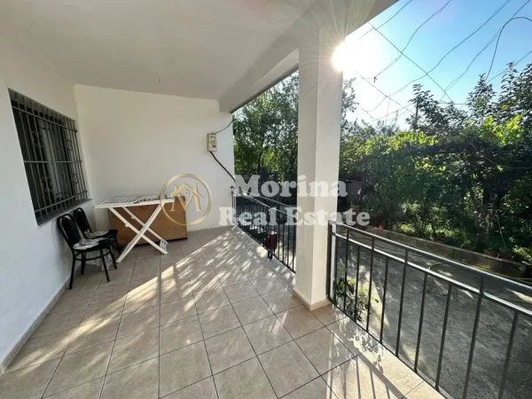 Tirane, jepet me qera ambjent biznesi Kati 1, 120 m² 300 € (Rruga Niko Avrami)
