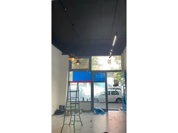 Tirane, shitet ambjent biznesi Kati 0, 71 m² 180.000 € (Kinostudio)