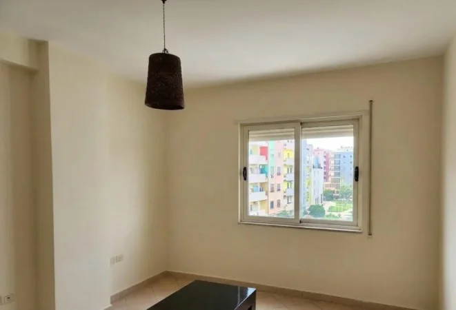 Tirane, jepet me qera apartament 2+1 Kati 3, 100 m² 550 € (Bulevardi i Ri)