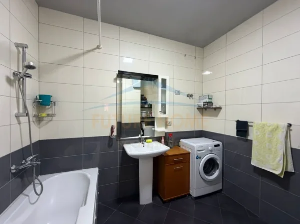 Tirane, shitet apartament 2+1+Aneks+Ballkon Kati 5, 162 m² 370.000 € (Jordan Misja)