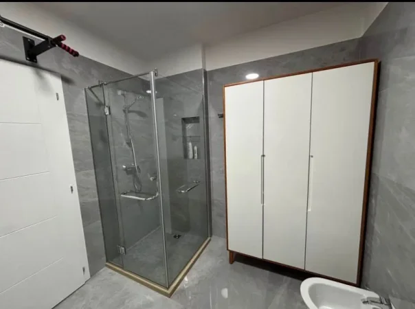 Jepet me qera apartament super i mobiluar tek Vilat Gjermane