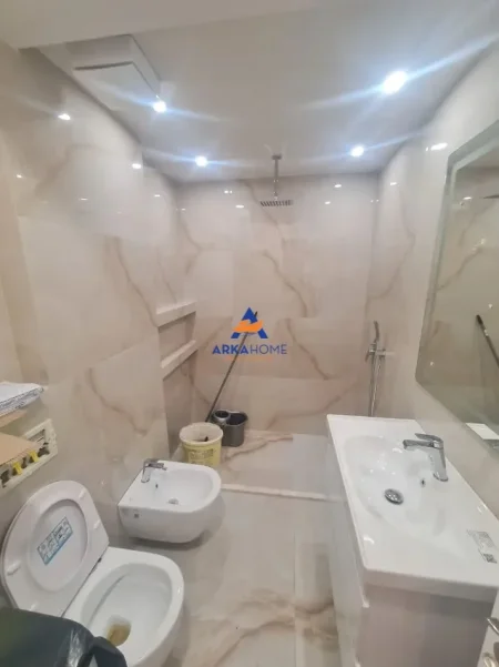 Tirane, shitet apartament 1+1+Ballkon Kati 2, 62 m² 245.263 € 