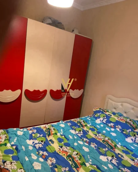 Tirane, jepet me qera apartament 1+1+Ballkon Kati 5, 62 m² 620 € (PALLATET AGIMI)
