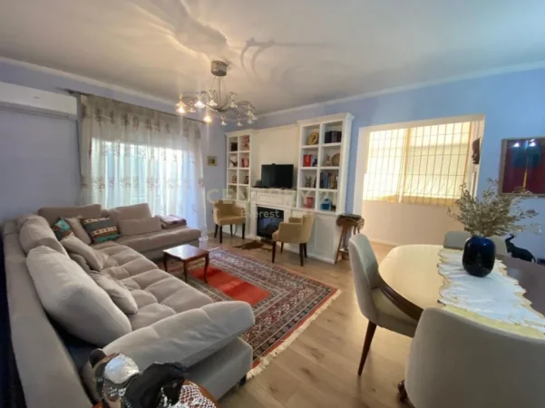 Tirane, jepet me qera apartament 2+1 Kati 2, 92 m² 800 € (myslym shyri)