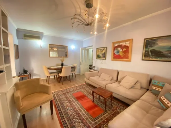 Tirane, jepet me qera apartament 2+1 Kati 2, 92 m² 800 € (myslym shyri)