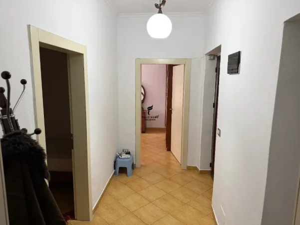 Tirane, shitet apartament 2+1 Kati 1, 185 m² 160.000 € (VASIL SHANTO)