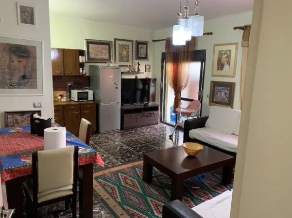 Tirane, shitet apartament 2+1 Kati 1, 185 m² 160.000 € (VASIL SHANTO)
