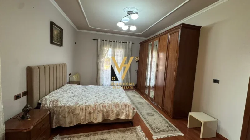 Tirane, jepet me qera apartament 2+1+Ballkon Kati 3, 145 m² 520 € (ALLIAS)