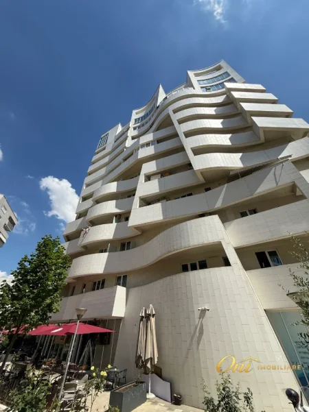 Tirane, shitet apartament 3+1 Kati 4, 180 m² 400.000 € (KOMPLEKSI MAGNET)