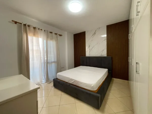 Tirane, jepet me qera apartament 2+1 Kati 4, 105 m² 650 € (Don Bosko)