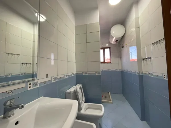 Tirane, jepet me qera apartament 2+1 Kati 4, 105 m² 650 € (Don Bosko)