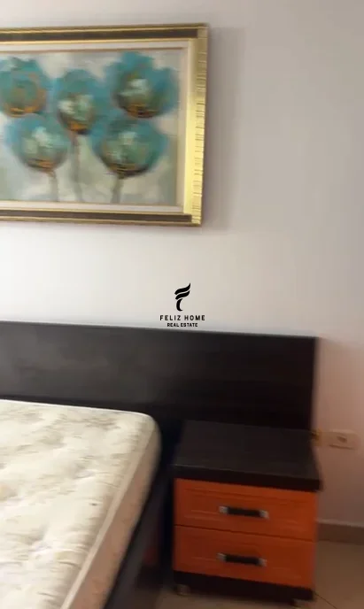 Tirane, jepet me qera apartament 1+1 Kati 3, 75 m² 600 € (ISH PARKU)