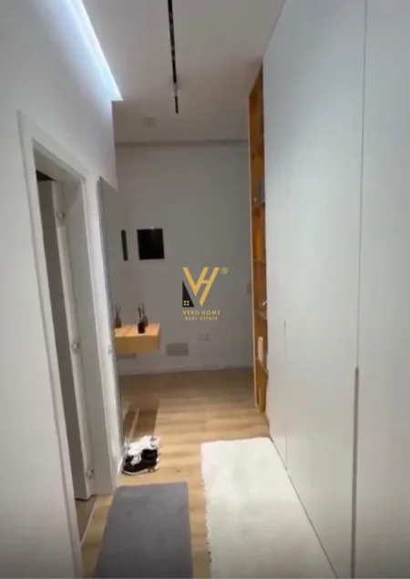 Tirane, jepet me qera apartament 2+1+Ballkon Kati 5, 110 m² 1.200 € (KOPSHTI BOTANIK)