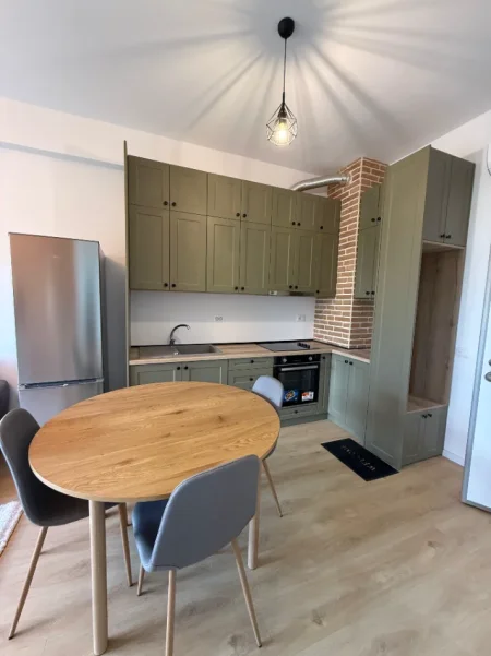 Tirane, jepet me qera apartament 1+1+Ballkon Kati 4, 50 m², Ali Dem, Rezidenca Kadiu, 🏷️ Çmimi: 47.000 Leke