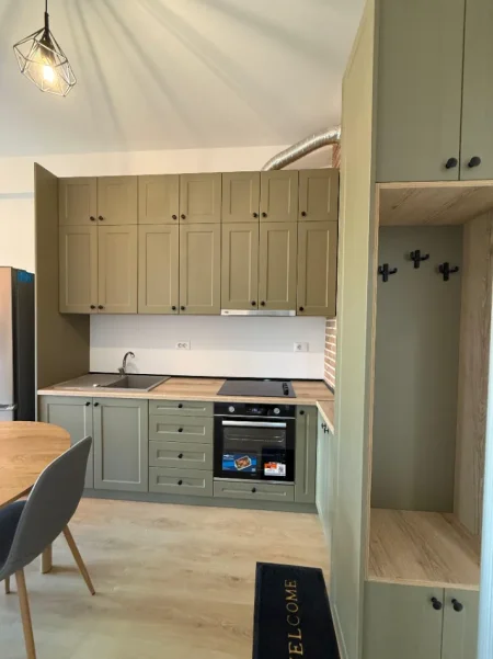 Tirane, jepet me qera apartament 1+1+Ballkon Kati 4, 50 m², Ali Dem, Rezidenca Kadiu, 🏷️ Çmimi: 47.000 Leke