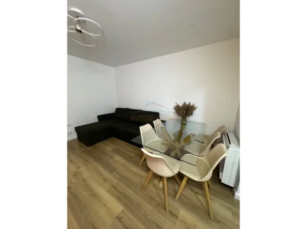 Tirane, jepet me qera apartament 2+1 Kati 2, 85 m² 700 € (Rruga Kongresi i Manastirit)
