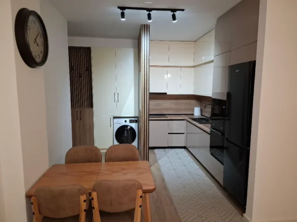 Tirane, jepet me qera apartament 2+1 Kati 6, 87 m² 680 € (dritan hoxha)