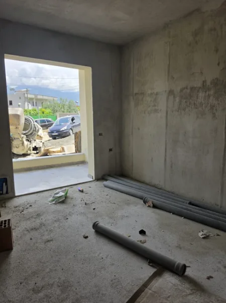 Tirane, shitet apartament 1+1+Ballkon Kati 0, 69 m² 71.000 € (paskuqan)