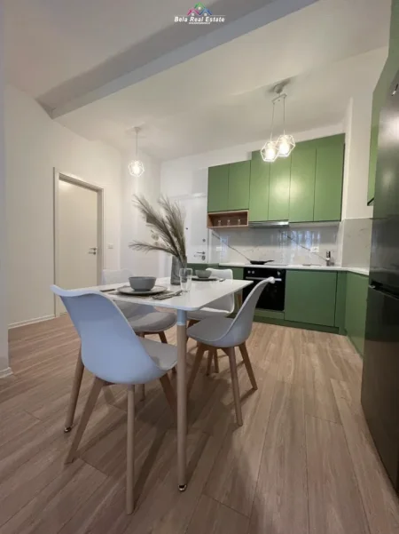 Tirane, jepet me qera apartament 1+1 Kati 3, 60 m² 650 € (21 dhjetori)