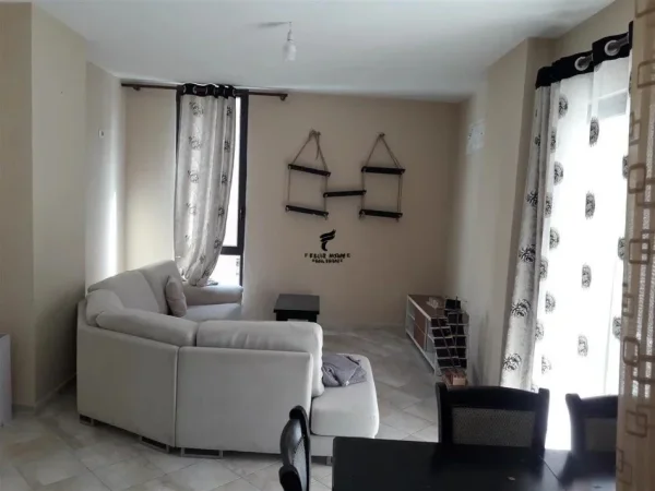 Tirane, shitet apartament 2+1 Kati 4, 123 m² 175.000 € (YZBERISHT)