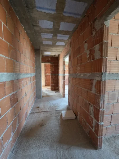 Tirane, shitet apartament 2+1+Ballkon Kati 5, 115 m² 102.881 € (Kamëz)