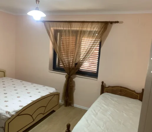 Tirane, jepet me qera apartament 1+1 Kati 2, 60 m² 600 € (QYTETI STUDENTI)
