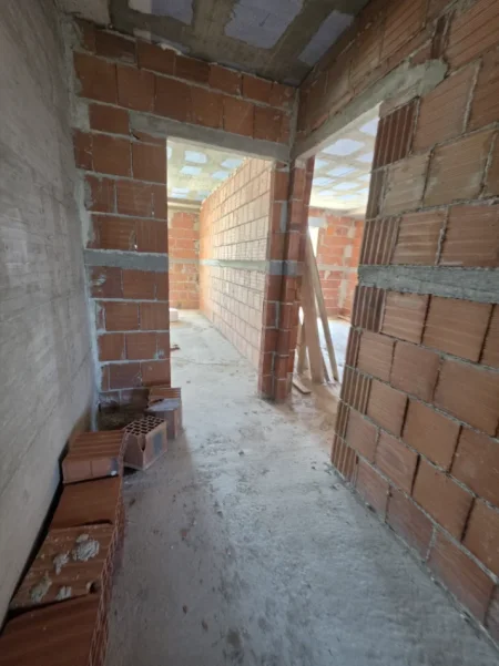 Tirane, shitet apartament 2+1+Ballkon Kati 6, 115 m² 102.470 € (kamez)