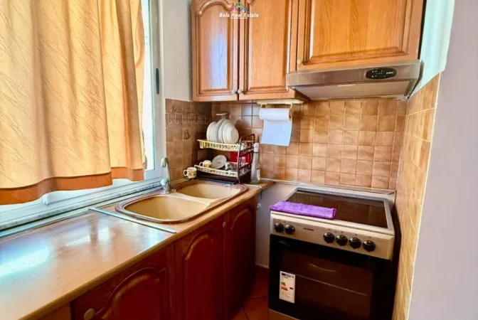Tirane, jepet me qera apartament 2+1 Kati 5, 75 m² 530 € (rruga bardhyl)