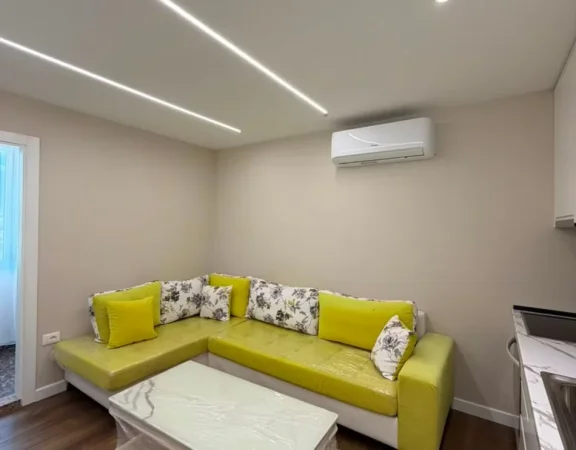 Tirane, jepet me qera apartament 2+1 Kati 1, 85 m² 450 € (Sauk i Ri)