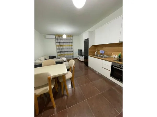 Durres, shitet apartament 2+1+Ballkon Kati 2, 78 m² 245.000 € (Vila e Zogut)