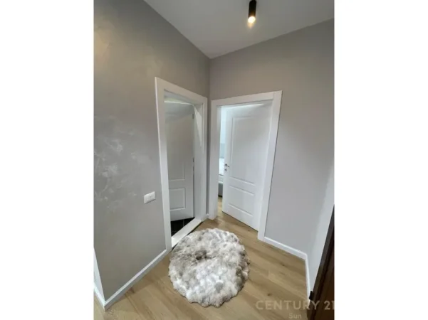 Tirane, shitet apartament 1+1 Kati 3, 60 m² 130.000 € (astir)