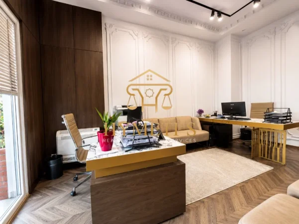 Tirane, jepet me qera zyre , 55 m² 650 € (Golden Park Residence, Tiranë (përballë Spitalit Amerikan 3))