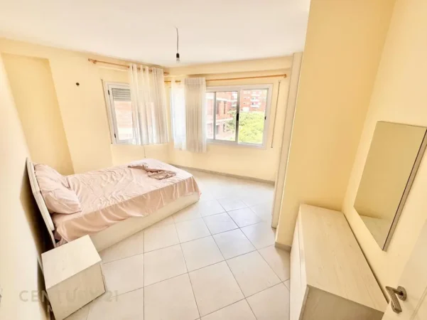 Tirane, shitet apartament 2+1 Kati 5, 82 m² 145.000 € (kopshti botanik)