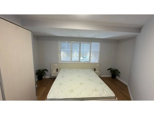 Tirane, shitet 1+1 Kati 1, 66 m² 128.000 € (liqeni i thate)
