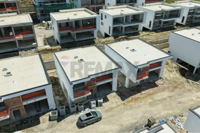 Tirane, shitet Vile , 341 m² 800.000 € 