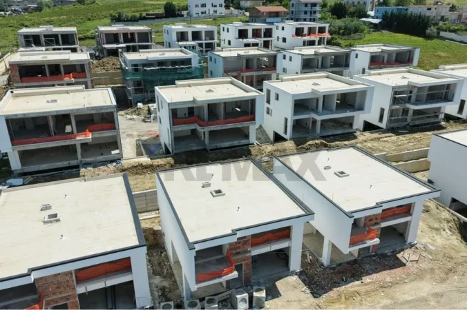 Tirane, shitet Vile , 341 m² 800.000 € 