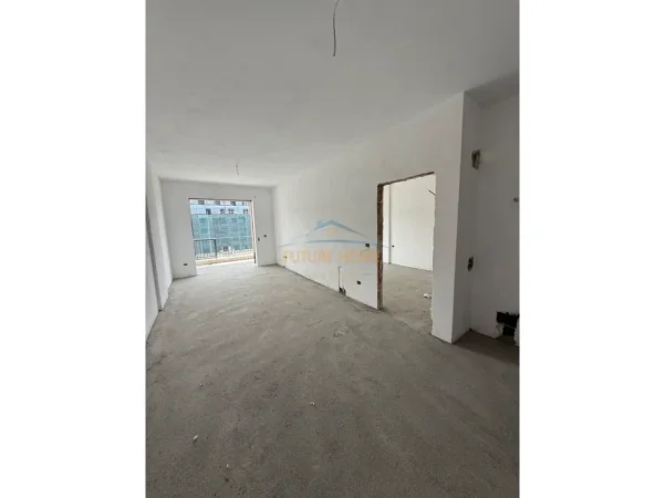 Tirane, shitet apartament 1+1 Kati 3, 81 m² 90.000 € (Space City, Paskuqan)