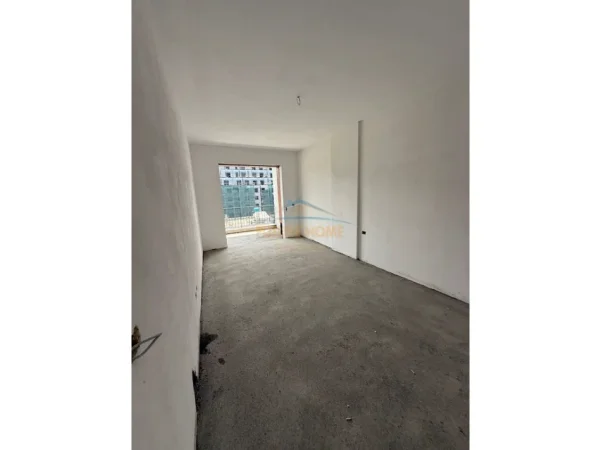 Tirane, shitet apartament 1+1 Kati 3, 81 m² 90.000 € (Space City, Paskuqan)