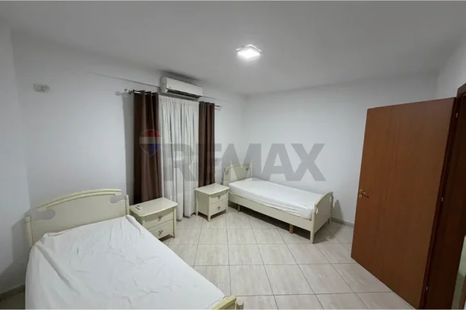 Tirane, jepet me qera apartament , 107 m² 750 € 