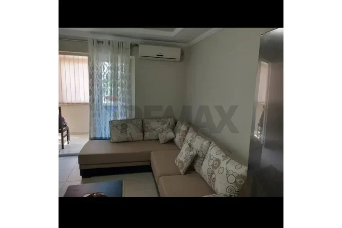 Tirane, jepet me qera apartament , 73 m² 550 € 