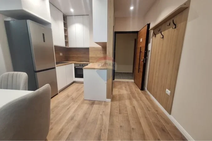 Tirane, jepet me qera apartament , 70 m² 680 € 