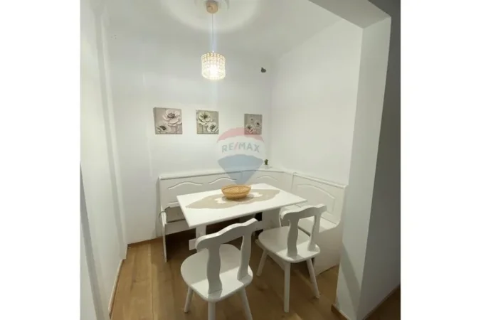 Tirane, jepet me qera apartament , 75 m² 580 € 