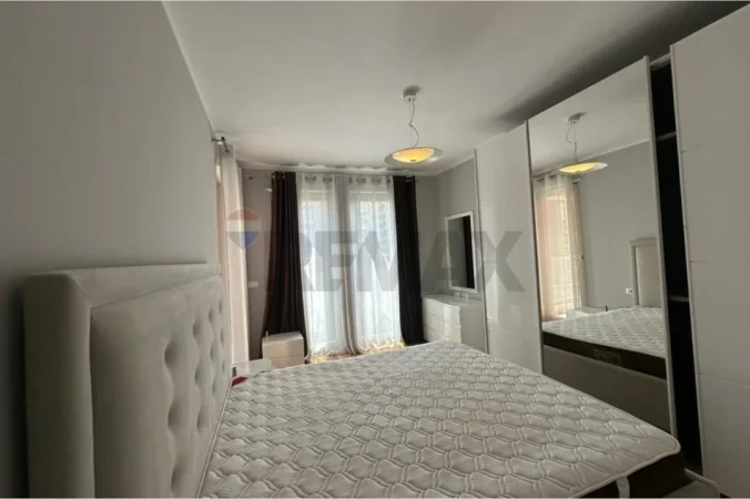 Tirane, jepet me qera apartament , 75 m² 700 € 