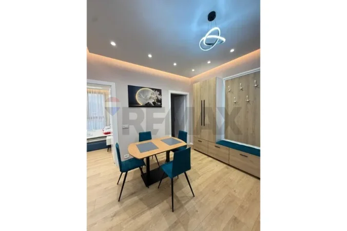 Jepet me qera apartament , 105 m² 1.300 €