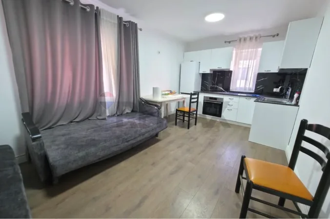 Tirane, jepet me qera zyre , 145 m² 1.100 € 