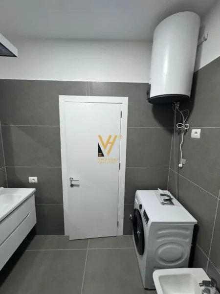 Tirane, jepet me qera apartament 1+1+Ballkon Kati 3, 570 m² 570 € (YZBERISHT)