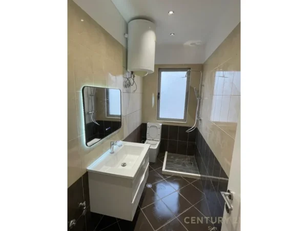 Tirane, shitet apartament 1+1 Kati 3, 60 m² 130.000 € 