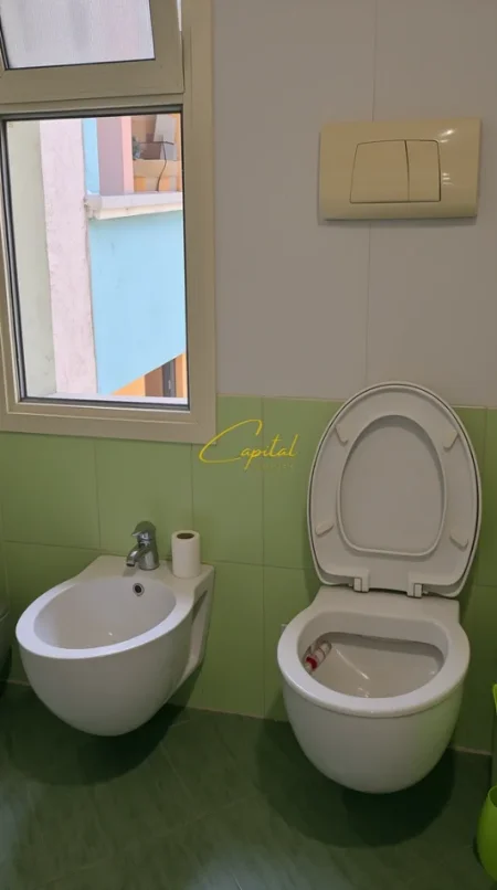 Tirane, jepet me qera apartament 2+1 Kati 3, 80 m² 400 € (5 MAJI)