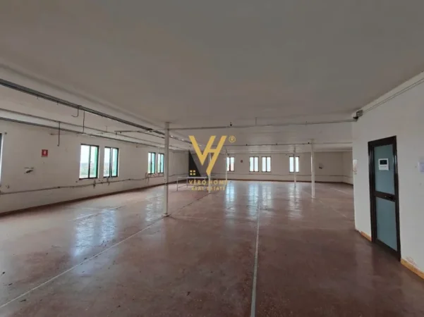 Tirane, shitet ambjent biznesi Kati 5, 740 m² 735.000 € (RRUGA FERIT XHAJKO)